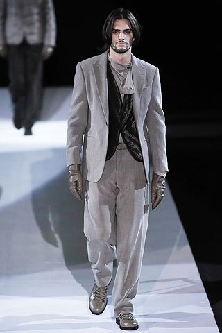 Giorgio Armani / - 2009-2010